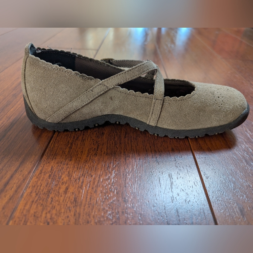 Skechers Olive Green Suede Mary Jane Flats Size 8.5 - Picture 4 of 5